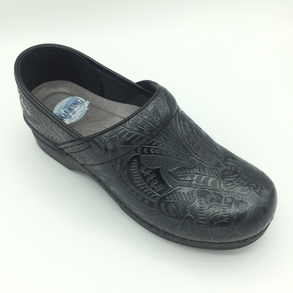 walking company dansko shoes